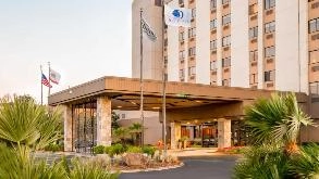 DoubleTree by Hilton SFO Airport parking
